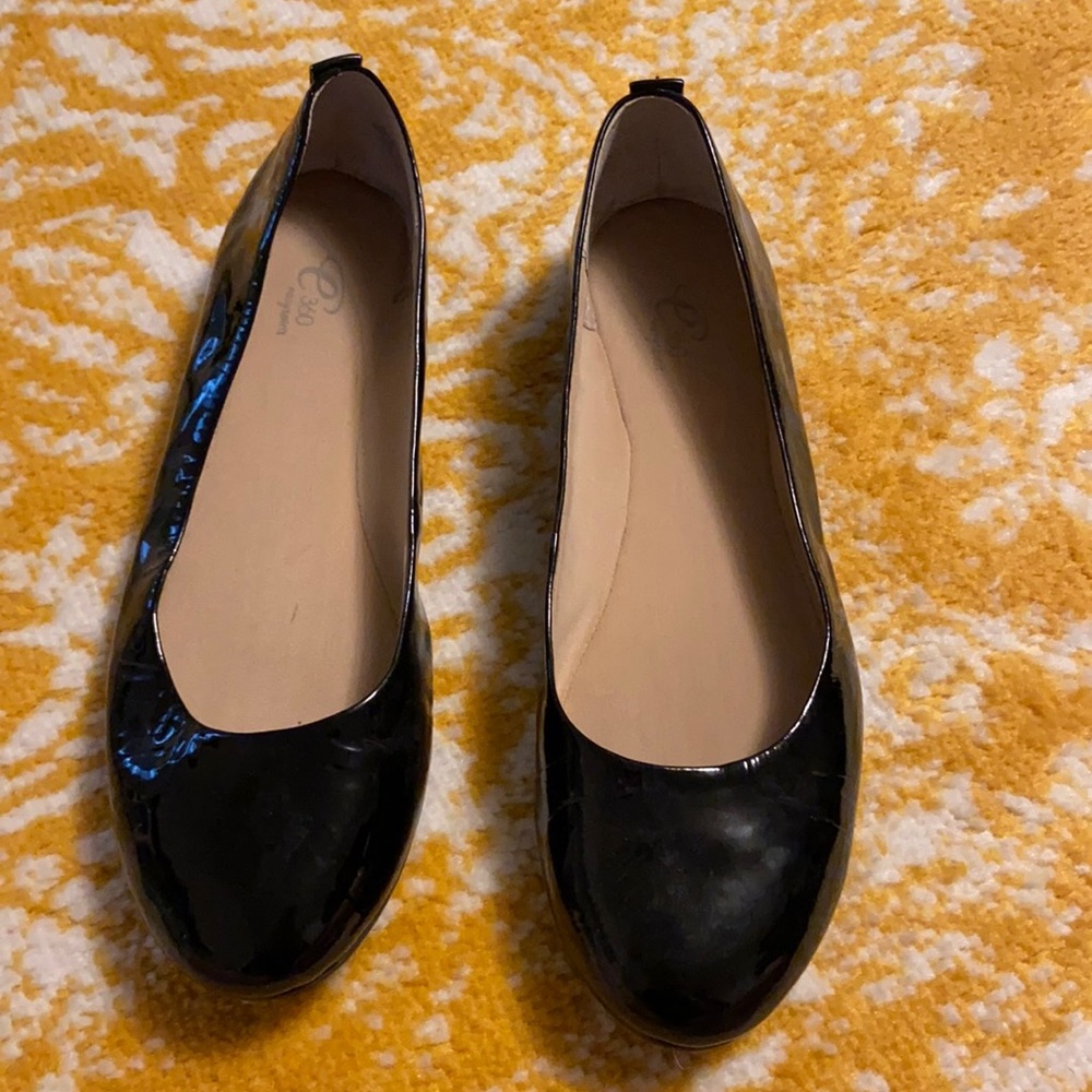 Easy spirit black flats